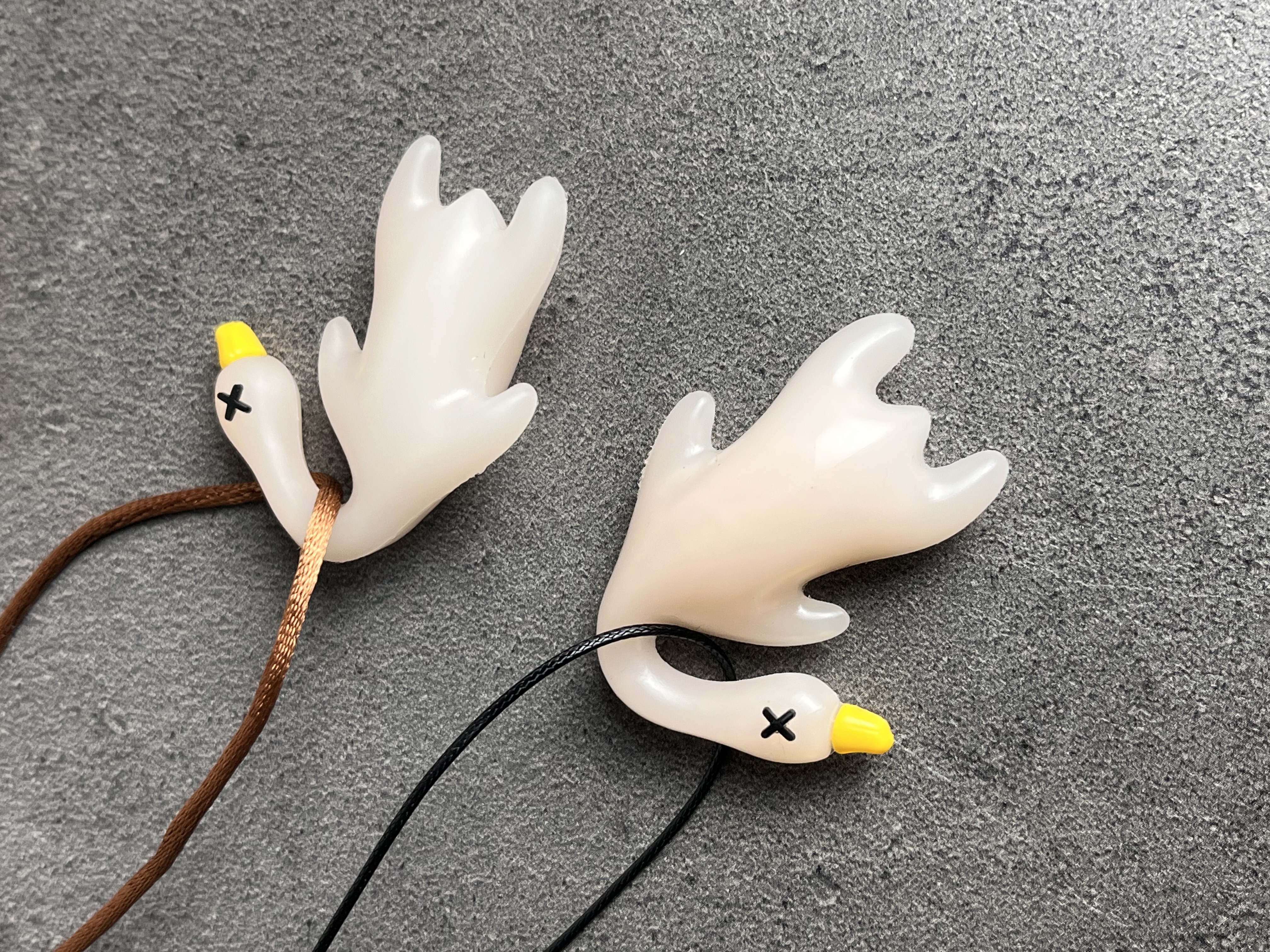 آویز ماشین اردک سوخاری