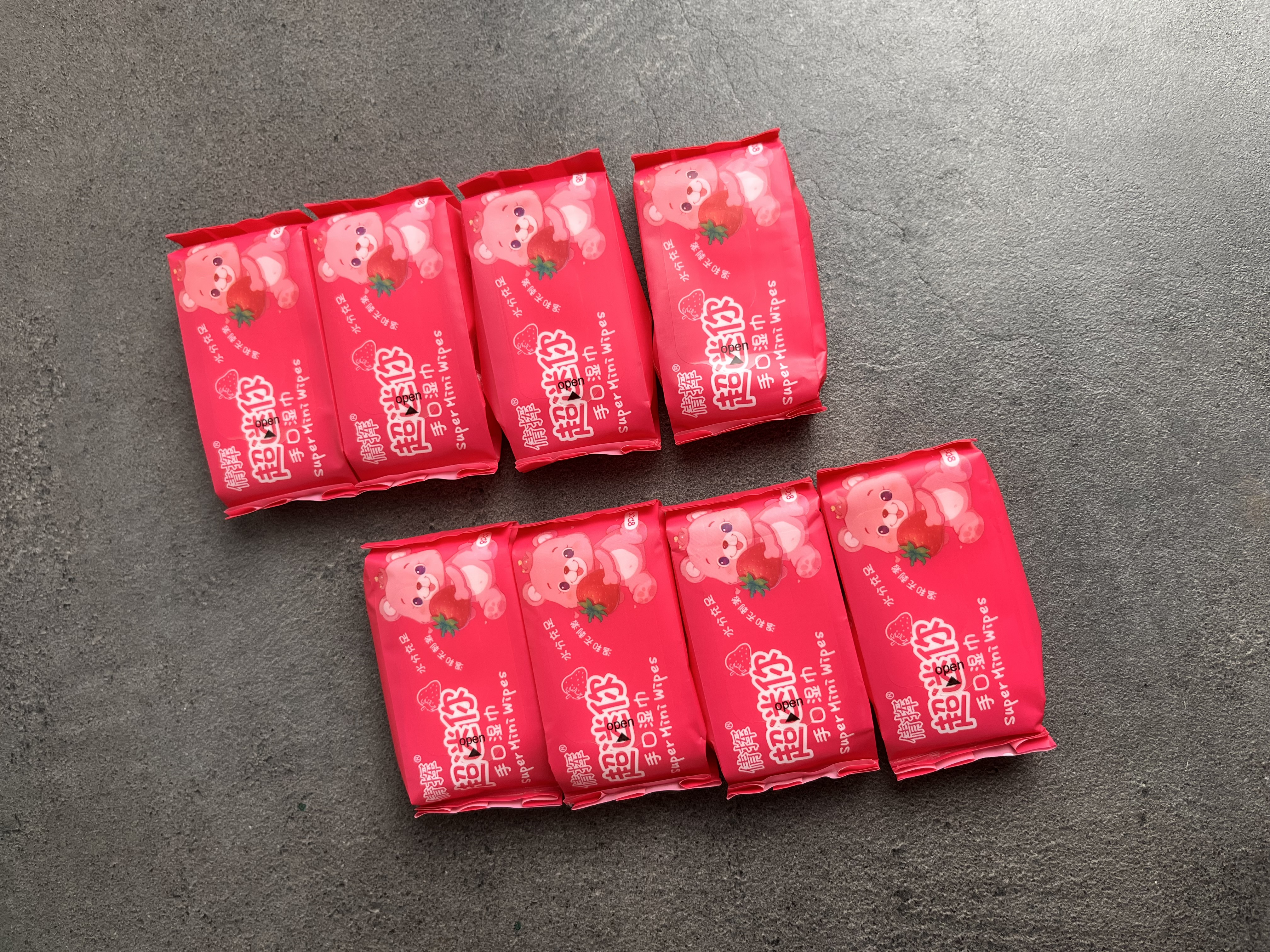 پک دستمال مرطوب فانتزی طرح خرسی و توت فرنگی