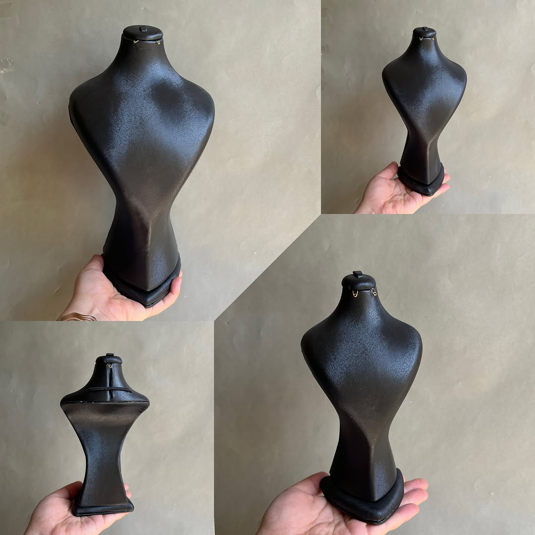 مانکن قلبی چرم مشکی